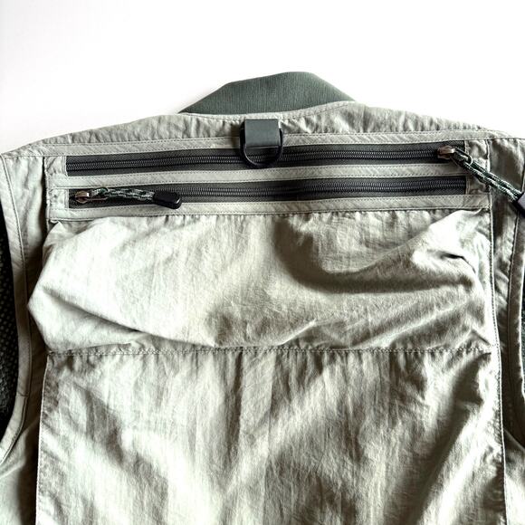 Simms VTG EUC Canada Made Guide Olive Nylon Mesh Vent Fly Fishing Vest XS / S - Picture 3 of 8